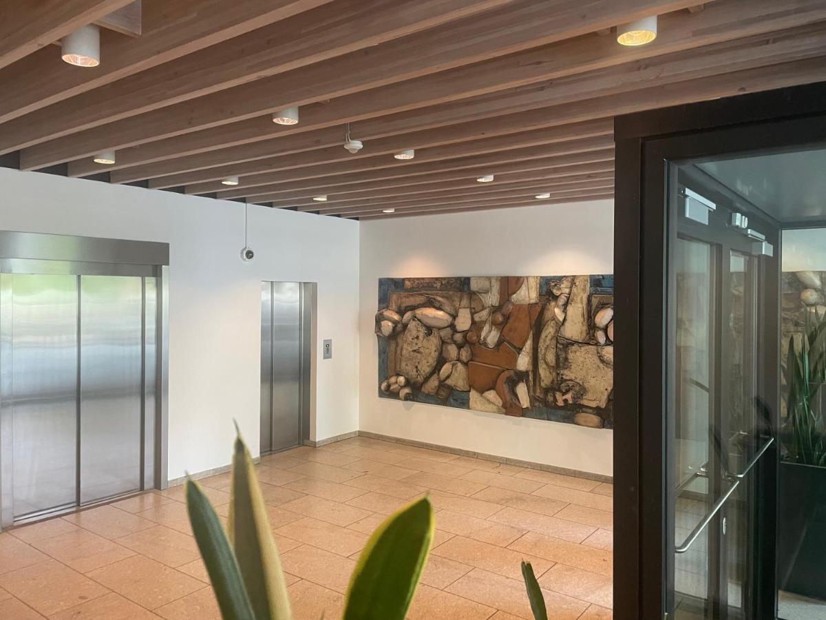 Modern Central Apt With Rooftop, Privat Balcony, & Free Parking,Next To Aarhus Attractions Zewnętrze zdjęcie