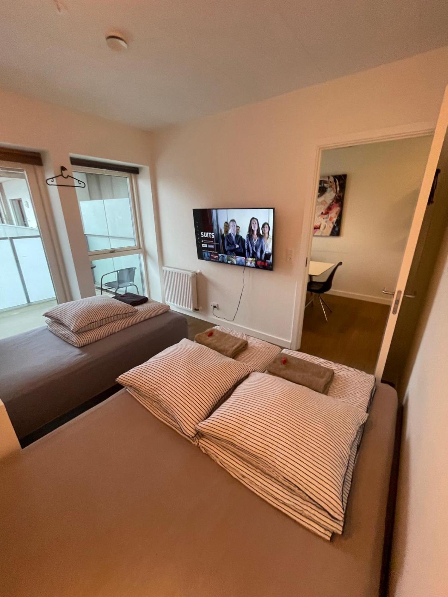 Modern Central Apt With Rooftop, Privat Balcony, & Free Parking,Next To Aarhus Attractions Zewnętrze zdjęcie