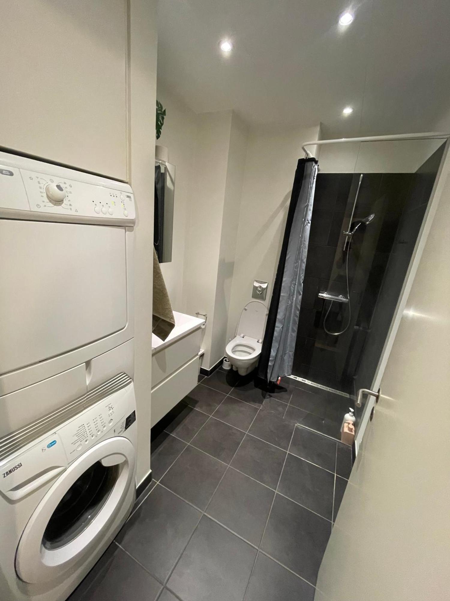 Modern Central Apt With Rooftop, Privat Balcony, & Free Parking,Next To Aarhus Attractions Zewnętrze zdjęcie