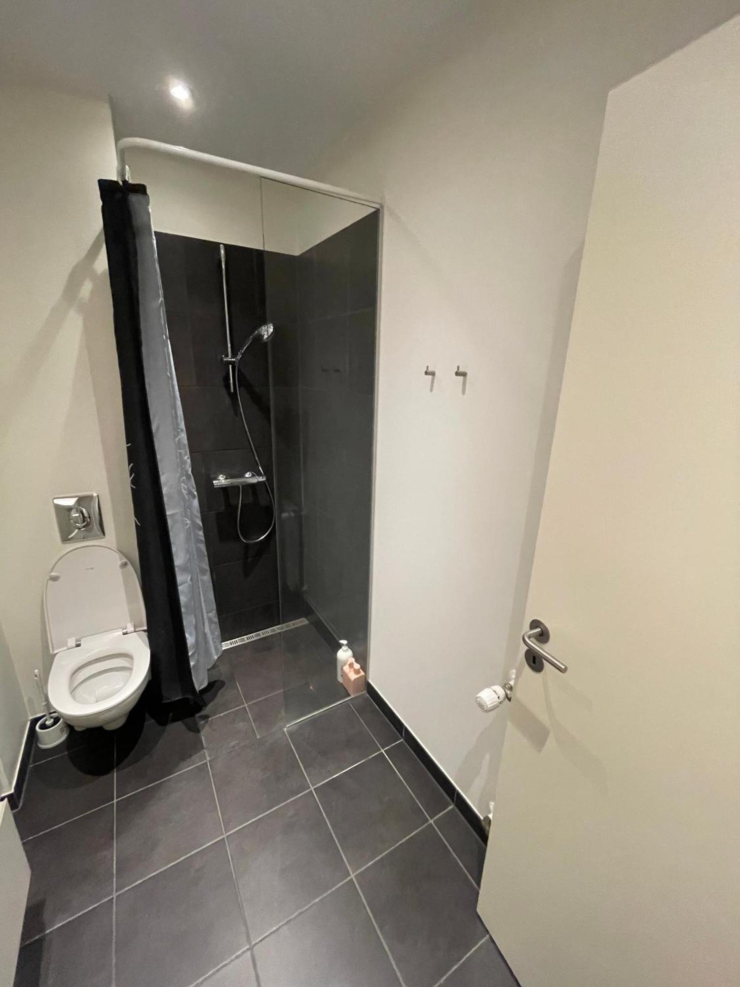 Modern Central Apt With Rooftop, Privat Balcony, & Free Parking,Next To Aarhus Attractions Zewnętrze zdjęcie